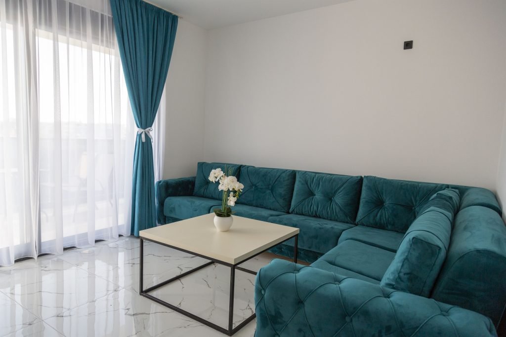 hotel lejla ulcinj leto letovanje summer vacation promo paket deluxe suite traveler travel jeftino skupo cheap billiger expensive luxury bar sutomore ada bojana stoj mali veliki leyla