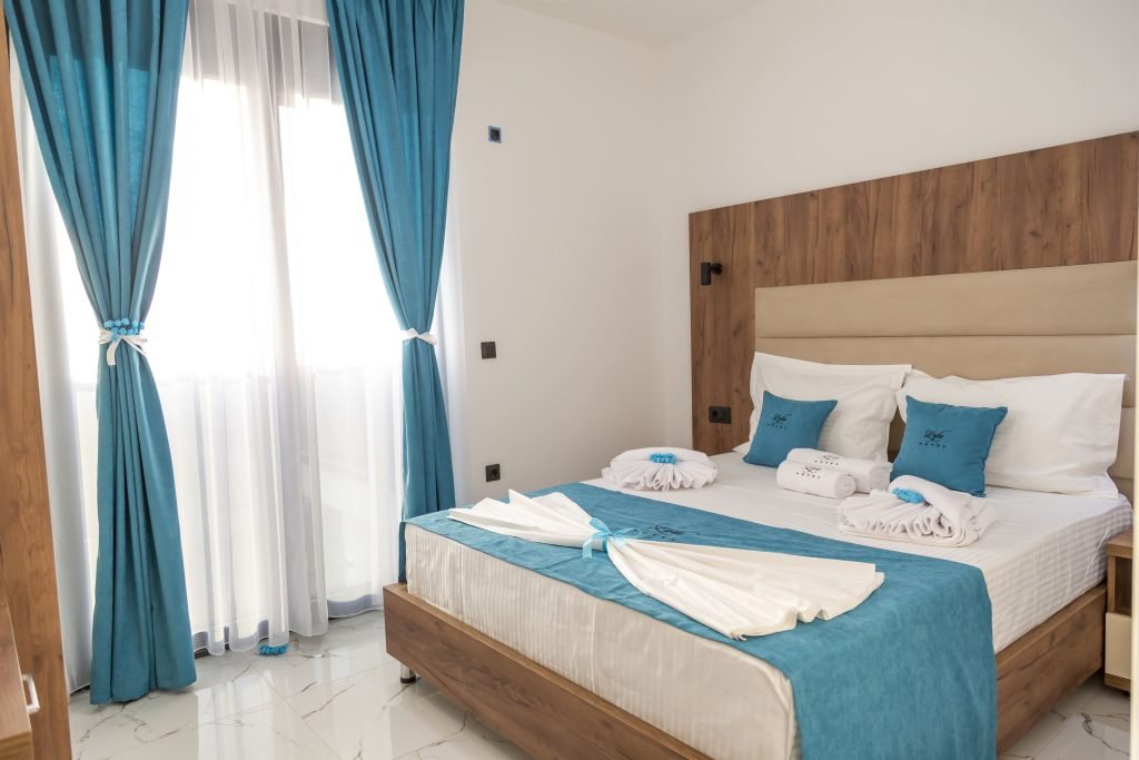 hotel lejla ulcinj leto letovanje summer vacation promo paket deluxe suite traveler travel jeftino skupo cheap billiger expensive luxury bar sutomore ada bojana stoj mali veliki leyla