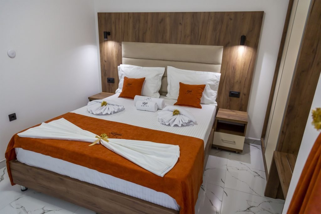 hotel lejla ulcinj leto letovanje summer vacation promo paket deluxe suite traveler travel jeftino skupo cheap billiger expensive luxury bar sutomore ada bojana stoj mali veliki leyla