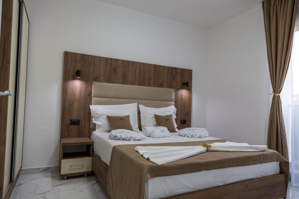 hotel lejla ulcinj leto letovanje summer vacation promo paket deluxe suite traveler travel jeftino skupo cheap billiger expensive luxury bar sutomore ada bojana stoj mali veliki leyla