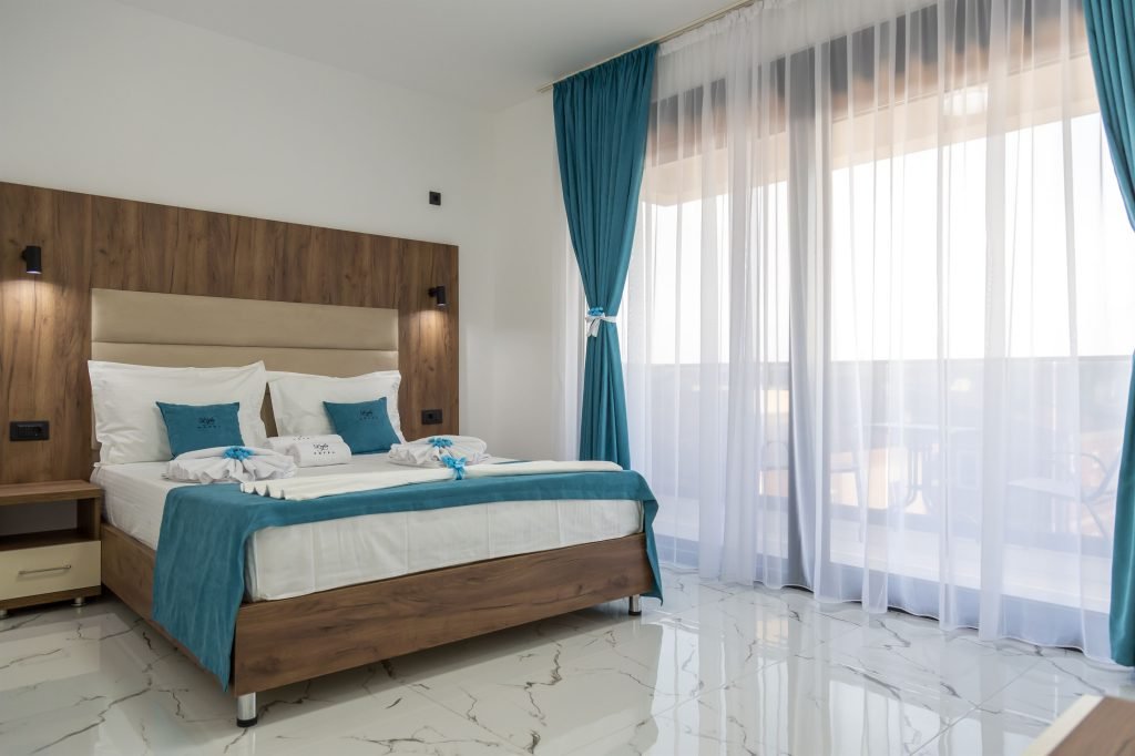 hotel lejla ulcinj leto letovanje summer vacation promo paket deluxe suite traveler travel jeftino skupo cheap billiger expensive luxury bar sutomore ada bojana stoj mali veliki leyla